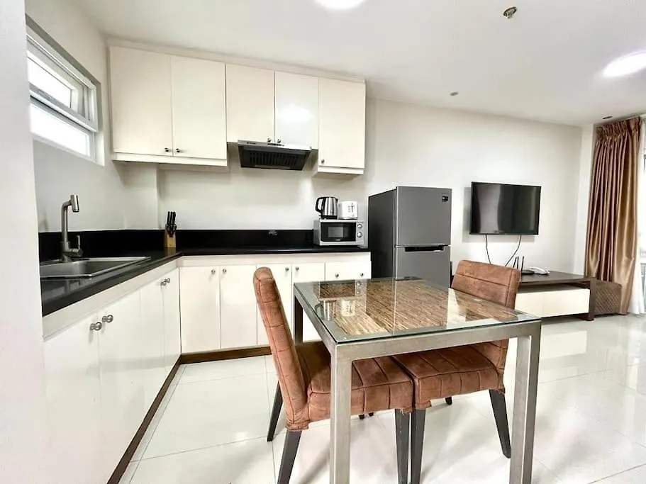 Sheryll Escapes - 314 La Grande, Comfy Studio With Hotel Amenities! آنغلوس شقة